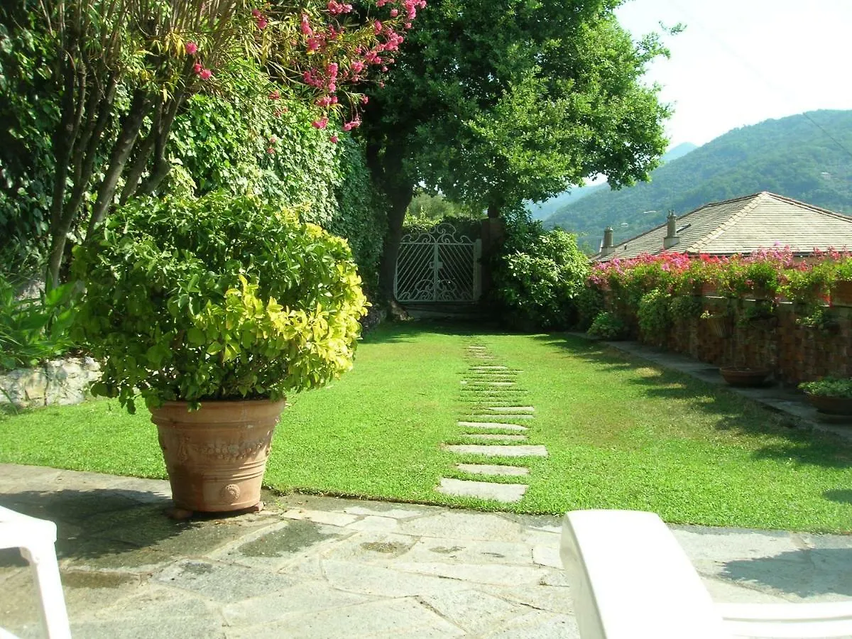 Villa Maria: Aria Di Mare Recco Italy