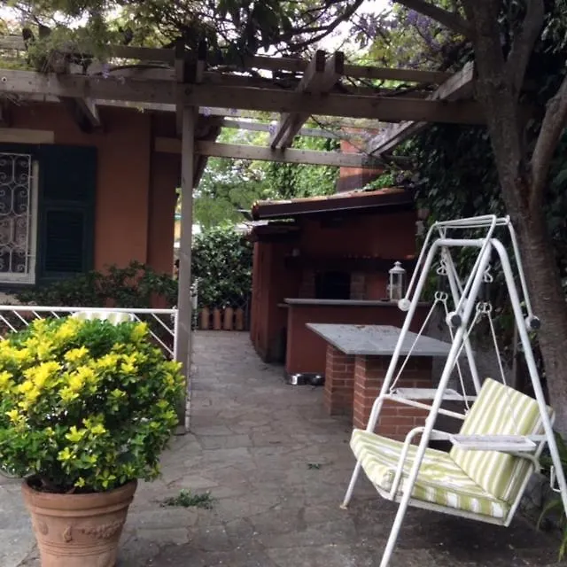 Villa Maria: Aria Di Mare Recco Holiday home
