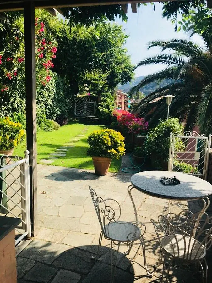 Villa Maria: Aria Di Mare Recco Italy